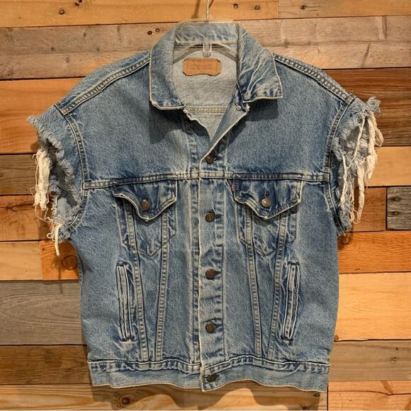 Levi's Retro Distressed Grunge Denim Screen Print 501 Button Front Vest Size M - Picture 3 of 16